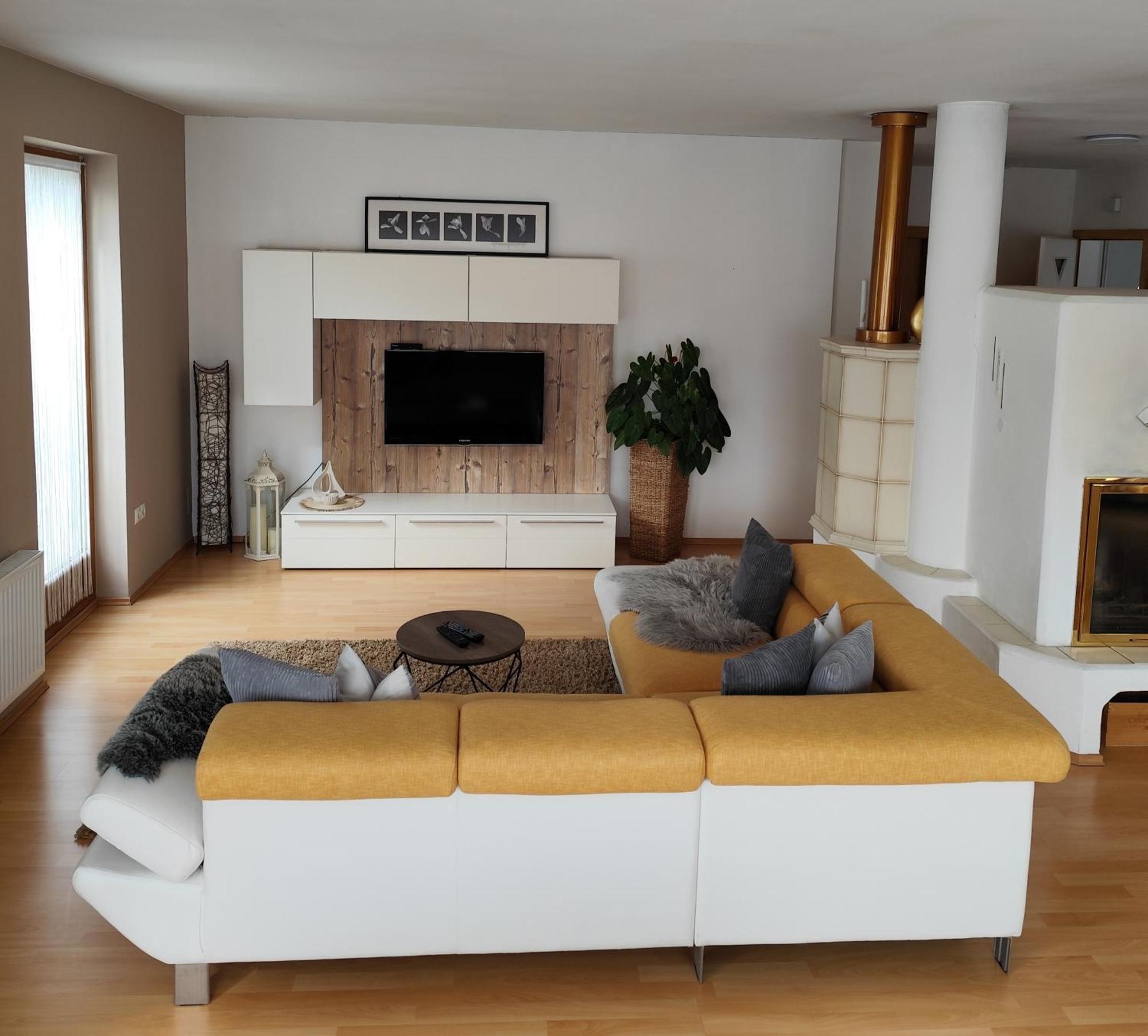 Apartment 66 - Stylisches Apartment Mit Balkon & Toplage In Brixen Exterior photo